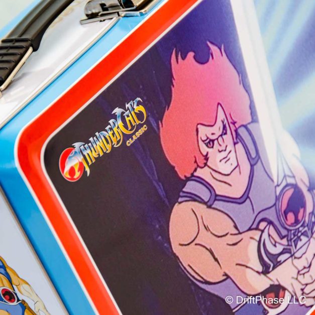 Thundercats metal lunchbox close-up photo of Lion-O.