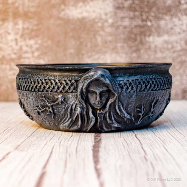Mother Face of Three Sided Scrying Bowl