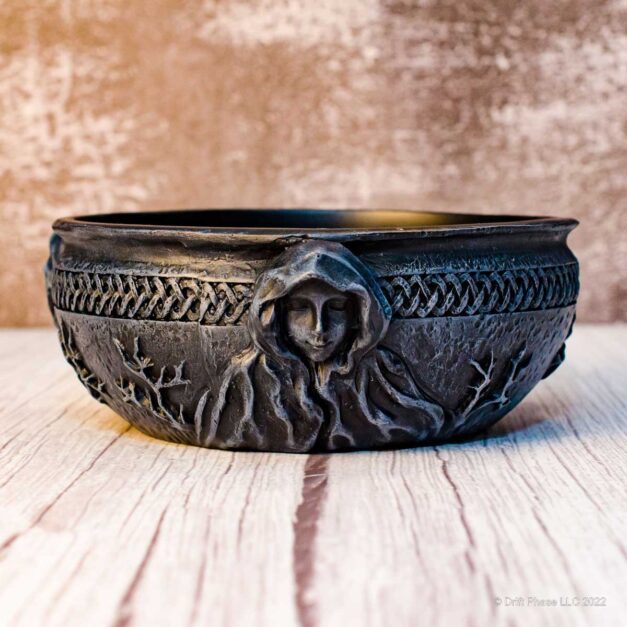 Maiden Face of Three Sided Scrying Bowl